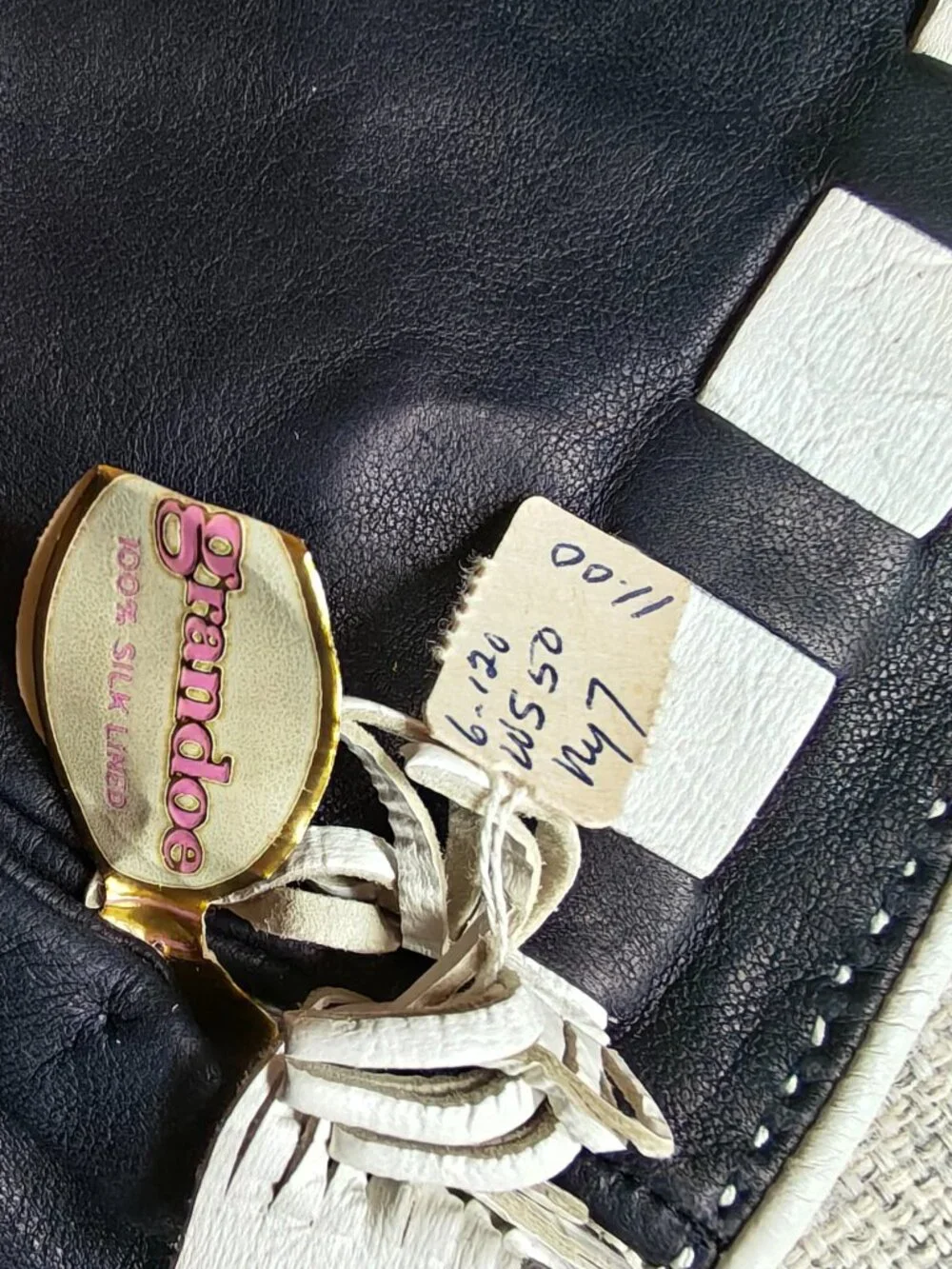 Grandoe vintage women